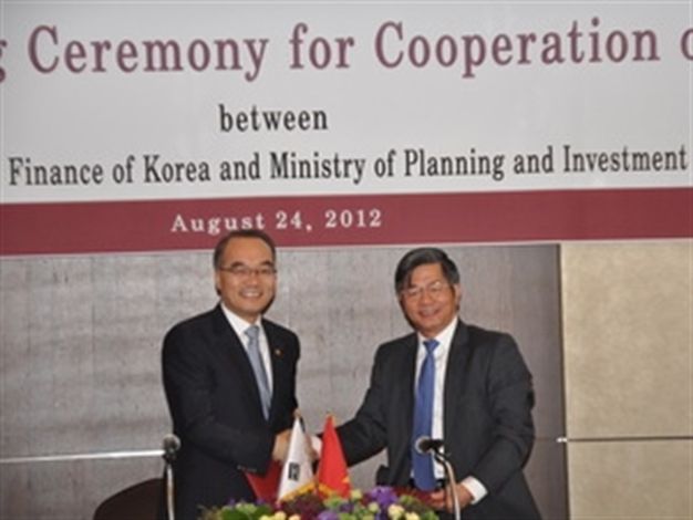 ຫວຽດນາມ ແລະ ສ.ເກົາຫຼີ ຮ່ວມມືໃນຂົງເຂດພາກລັດ ແລະ ພາກເອກະຊົນ